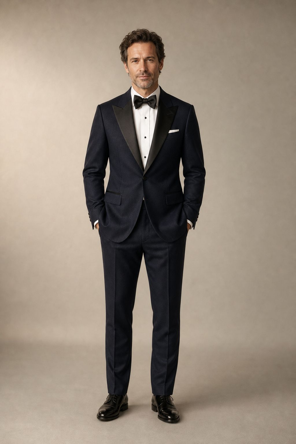 Tuxedos and dinner jackets made to measure